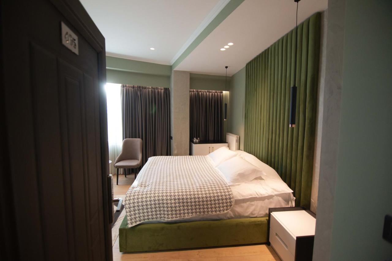 Sky View Hotel Görice Dış mekan fotoğraf