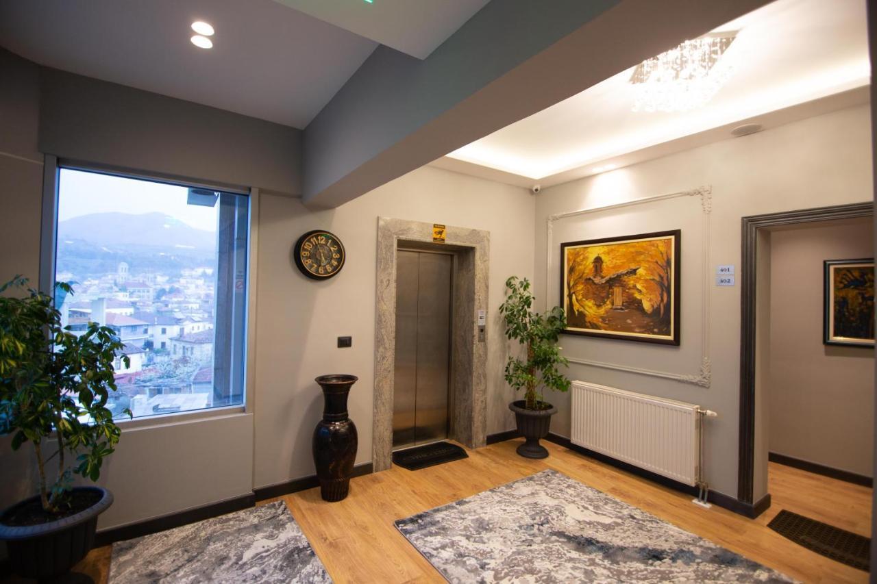 Sky View Hotel Görice Dış mekan fotoğraf