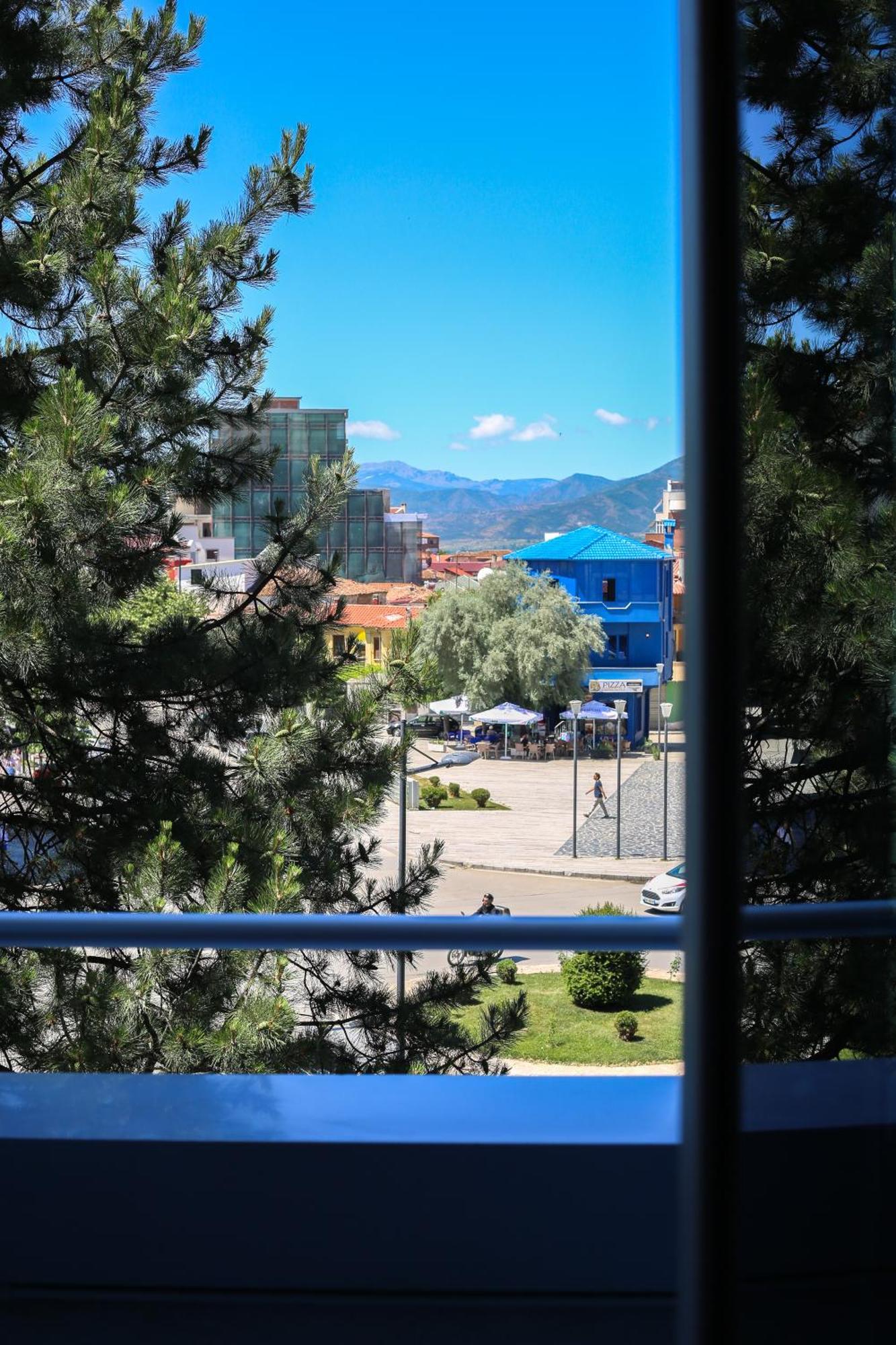 Sky View Hotel Görice Dış mekan fotoğraf